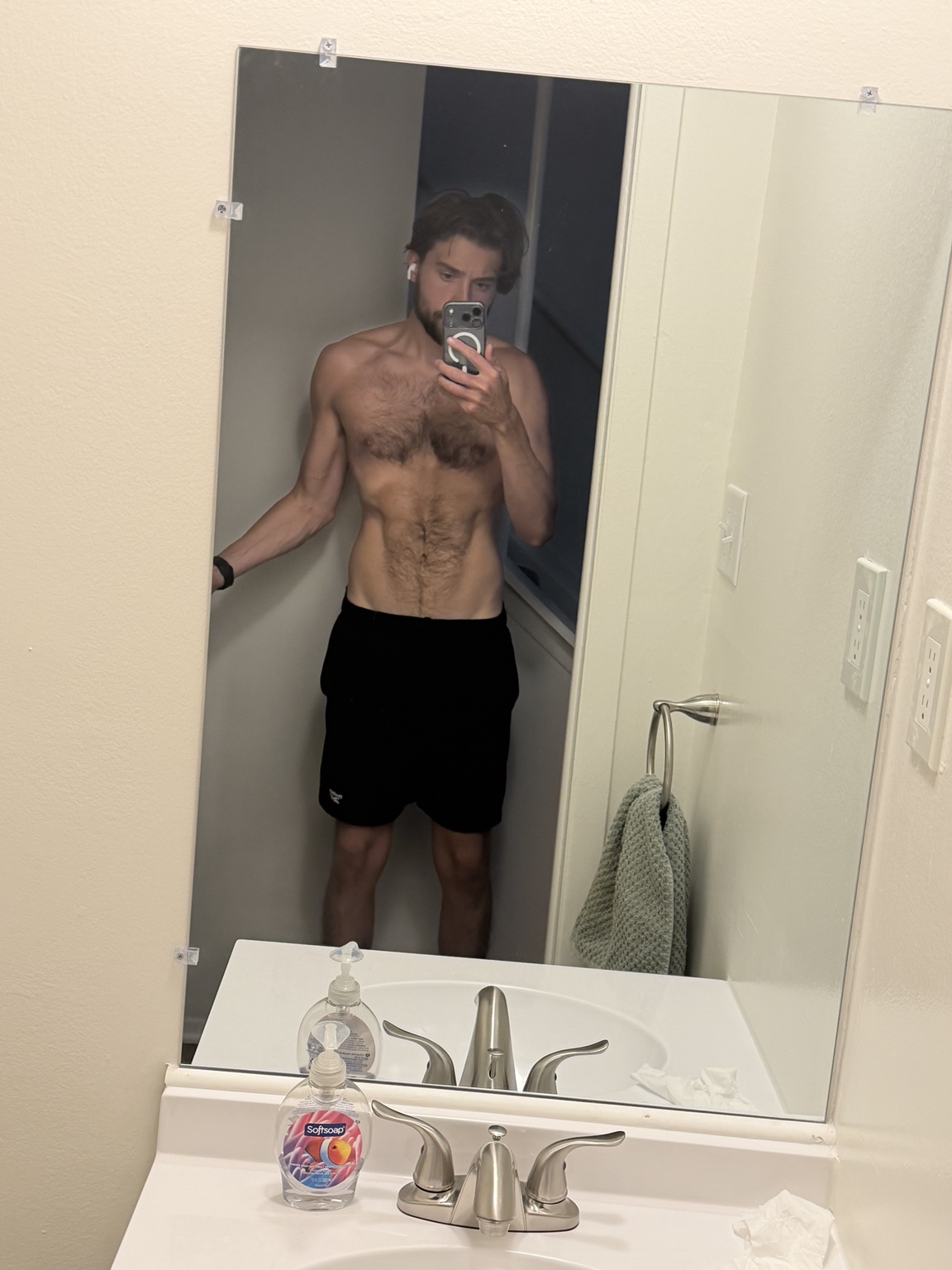Current front physique photo of Greg in a mirror